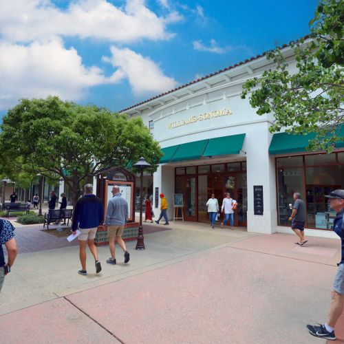 La Cumbre Plaza image
