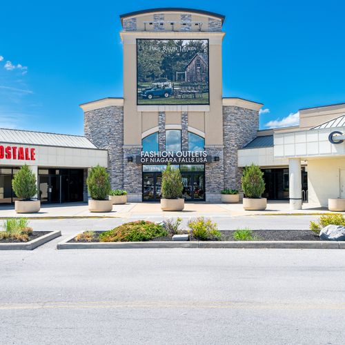 Fashion Outlets of Niagara Falls image