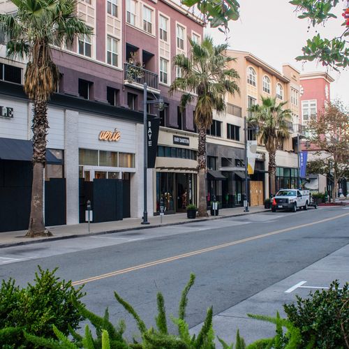 Bay Street - Emeryville image